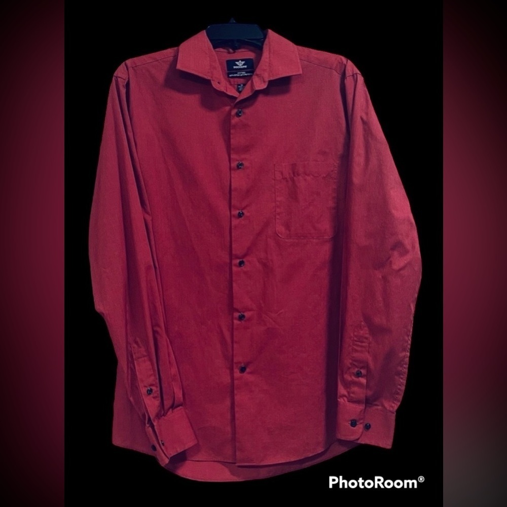 MEN’S cranberry Dockers dress shirt. - Picture 1 of 5